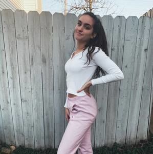 Meet your Posher, Mya